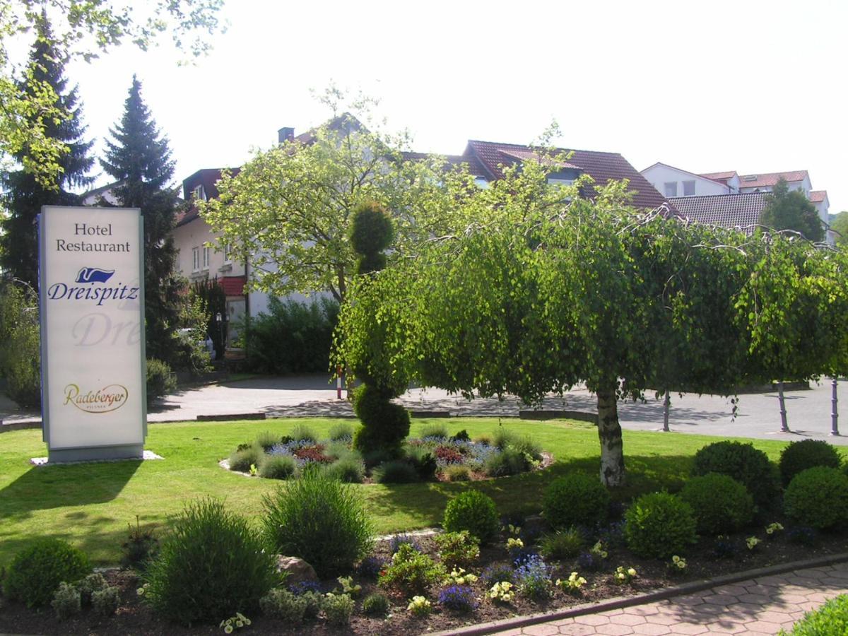 Dreispitz -b&b-hotel Garni 3*